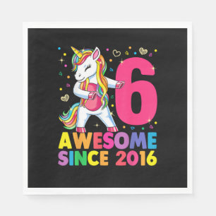 Serviette En Papier Licorne de 6 ans utilisant du fil dentaire Fille d