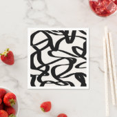 Serviette En Papier Lignes Abstraites En Fils De Crème Noir Et Beige (En situation)