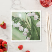 SERVIETTE EN PAPIER LIMITE ROMANTIQUE DE LA FLEURS DE LA VALLÉE (En situation)