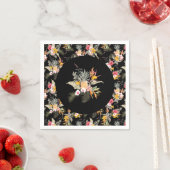 Serviette En Papier Liquide d'hibiscus d'ananas tropical sur noir (En situation)