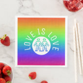 Serviette En Papier Love is Love Typography Gay pride LGBT Rainbow (En situation)