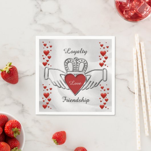 Serviette En Papier Loyauté Amitié Claddagh Napkins (En situation)