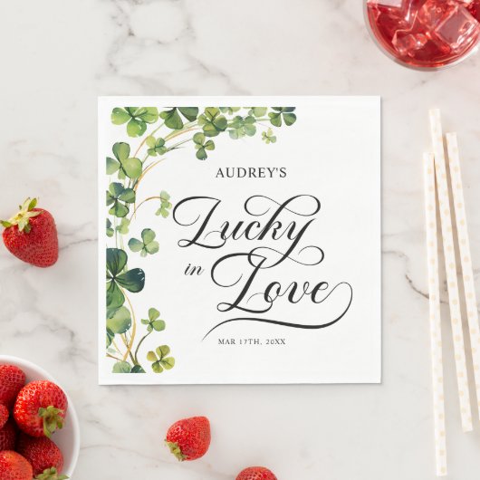 Serviette En Papier Lucky in Love Baby Shower au Trèfle Vert (En situation)