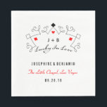 Serviette En Papier Lucky In Love Las Vegas Mariage<br><div class="desc">Lucky en amour design avec monogramme et travail de défilement et coeurs et diamants référençant un jeu de cartes. Thématique mais toujours sophistiquée. Une partie d'une suite mariage plus grande.</div>