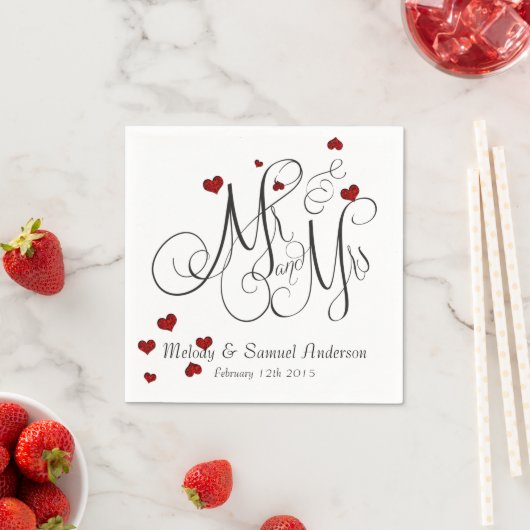 Serviette En Papier M. et Mme. | Ruby Heart Confetti Napkins (En situation)