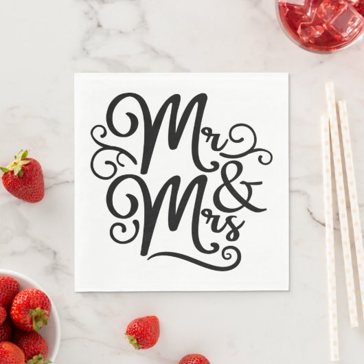 Serviette En Papier M. & Mme Monogram Mariage vient de se marier Noir (En situation)