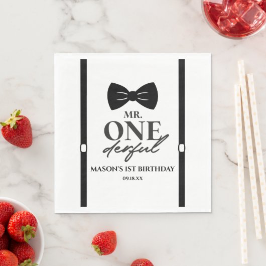 Serviette En Papier M. ONEderful Bowtie Première fête d'anniversaire (En situation)