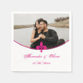 Serviette En Papier Magenta Fleur de Lis Mariage photo Napkins (Devant)