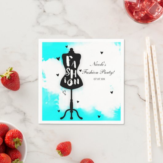 Serviette En Papier Mannequin Stand MODE Aqua & Blanc avec Coeurs (En situation)