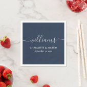 Serviette En Papier Mariage bleu marine moderne et argent (En situation)
