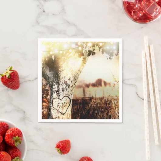 Serviette En Papier Mariage campagnard d'éclairage rustique de l'arbre (En situation)