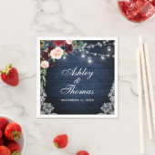 Serviette En Papier Mariage Champêtre Bleu Bourgogne Fleurs Guirlandes (En situation)