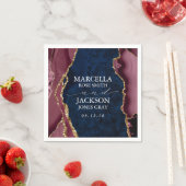 Serviette En Papier Mariage d'âge marine, bourgogne et or (En situation)