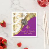 Serviette En Papier Mariage damassé traditionnelle blanche, violette e (En situation)