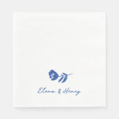 Serviette En Papier Mariage de fleurs blanches à main bleue (Devant)