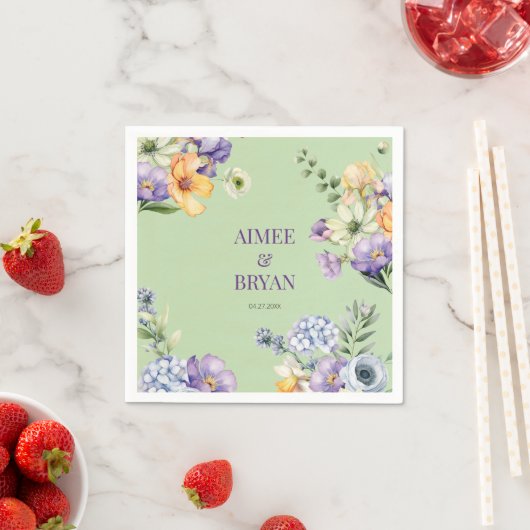 Serviette En Papier Mariage de fleurs d'aquarelle verte (En situation)