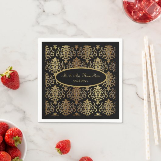 Serviette En Papier Mariage de script noir Gold Damask (En situation)