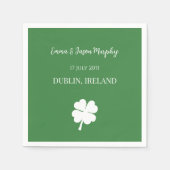 Serviette En Papier Mariage de trèfle vert irlandais moderne à quatre (Devant)