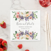 Serviette En Papier Mariage de végétation fleurie de Pêche violet d'iv (En situation)