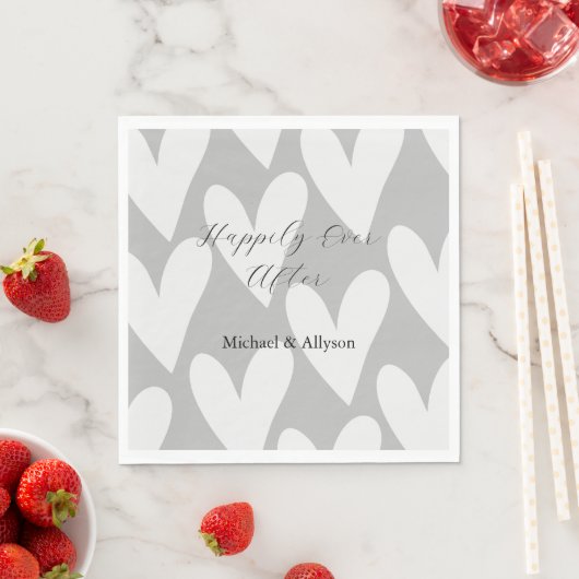 Serviette En Papier Mariage des Coeurs blancs gris (En situation)