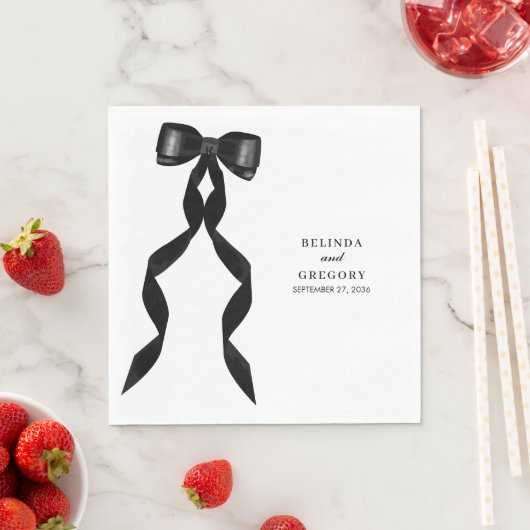 Serviette En Papier Mariage élégant au ruban noir (En situation)