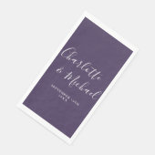Serviette En Papier Mariage élégant signature script violet (Coin)