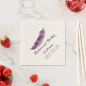 Serviette En Papier Mariage en plume violet (En situation)