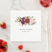 Serviette En Papier Mariage Floral Bourgogne Moderne Et Brut (En situation)