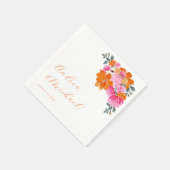 Serviette En Papier Mariage floral d'été rose et orange vif (Coin)