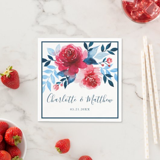 Serviette En Papier Mariage Floral Élégant Aquarelle Rouge Bleu (En situation)