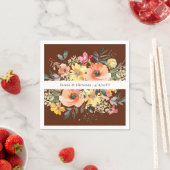 Serviette En Papier Mariage floral en terre cuite rouille (En situation)