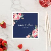 Serviette En Papier Mariage floral Napkin fleurs botaniques bleu marin (En situation)