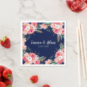 Serviette En Papier Mariage floral Napkin fleurs botaniques bleu marin (En situation)