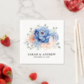 Serviette En Papier Mariage floral rose bleu marine (En situation)