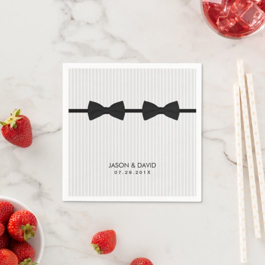 Serviette En Papier Mariage gay double Bow Cravate classique (En situation)