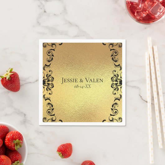 Serviette En Papier Mariage gothique or et noir (En situation)