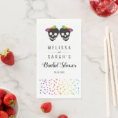 Serviette En Papier Mariage lesbien couleurs arc-en-ciel de confettis  (En situation)