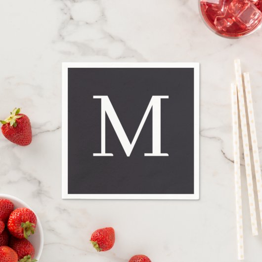 Serviette En Papier Mariage monogramme Napkin noir & blanc design (En situation)