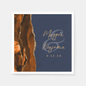 Serviette En Papier Mariage Orange Brûlé Agate Or Script Bleu Nuit (Devant)