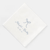 Serviette En Papier Mariage personnalisé Dusty Blue Whimsical Bow (Coin)