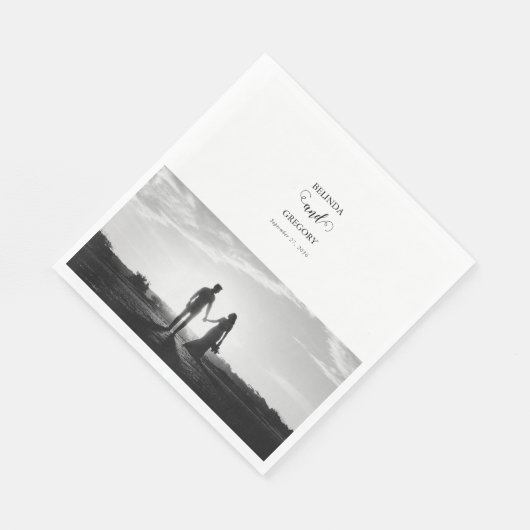 Serviette En Papier Mariage photo moderne en noir et blanc (Coin)