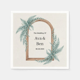 Serviette En Papier Mariage sous une arche en bois avec feuillage de f