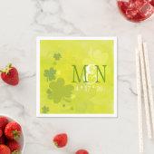 Serviette En Papier Mariage vert Shamrock irlandais (En situation)