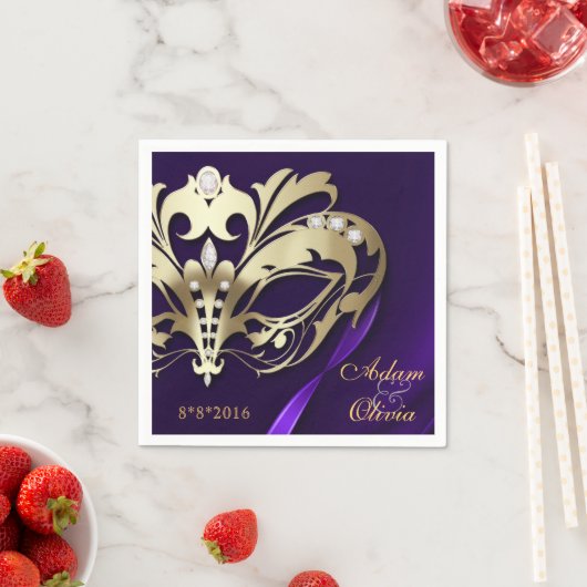 Serviette En Papier Mariage violet Masquerade de minuit (En situation)