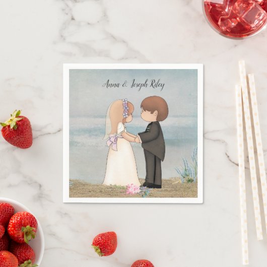 Serviette En Papier mariée mignonne et groom sur sable (En situation)