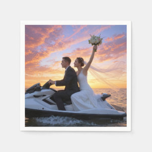 Serviette En Papier Mariés sur un scooter des mers