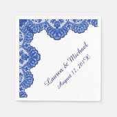 Serviette En Papier Marine Blue Faux Lace sur Mariage blanc (Devant)