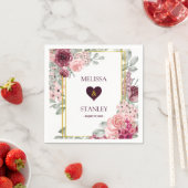 Serviette En Papier Marsala de Bourgogne rustique et Mariage floral ro (En situation)