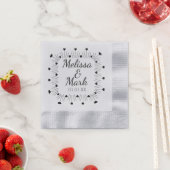 Serviette En Papier Minimal Simple Coeurs Noirs Main Tirée Argent (En situation)