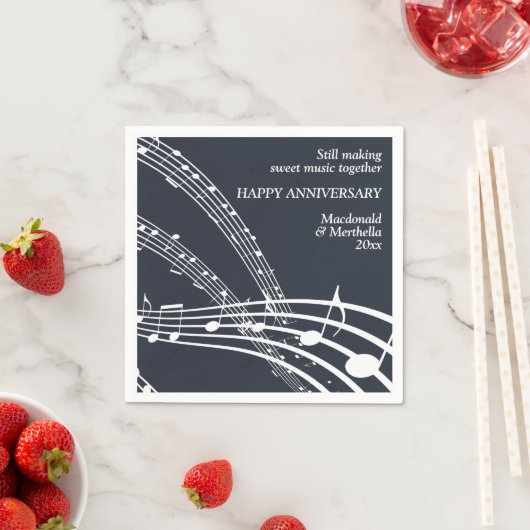 Serviette En Papier Moderne Custom Blue SWEET MUSIQUE Joyeux Anniversa (En situation)